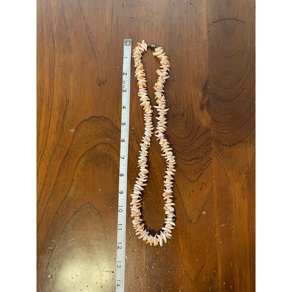 Pink Puka Shell Necklace with Screw Clasp, Vintage Y2K Vacation Tropical - Picture 2 of 3